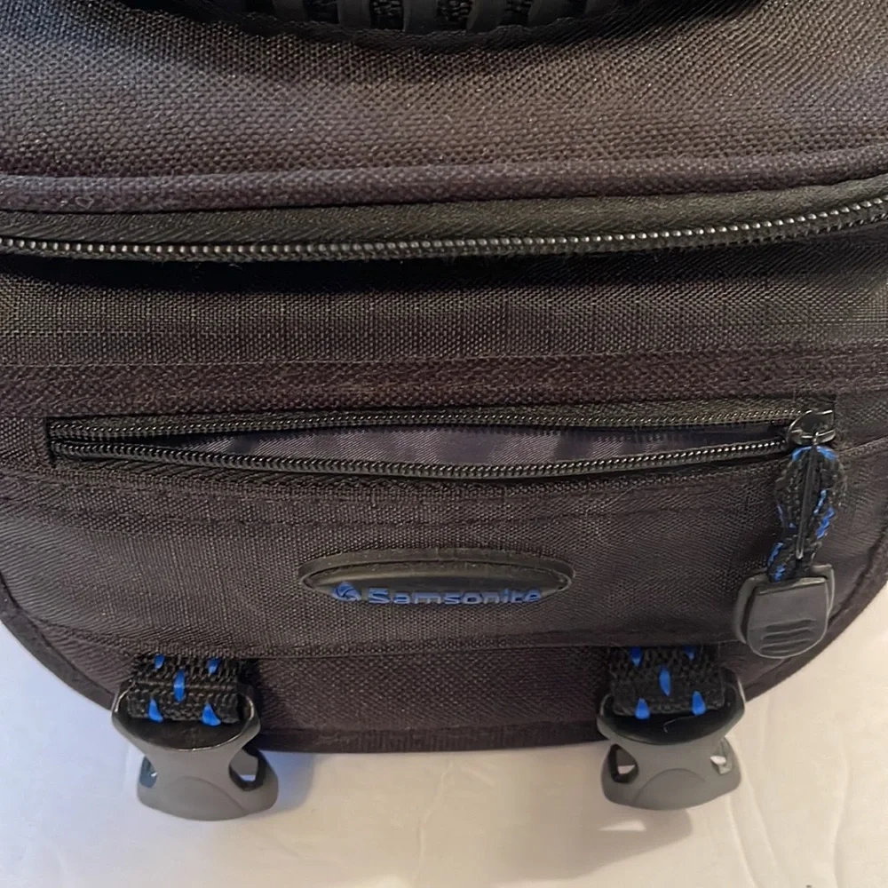 NWOT Samsonite Camera Case w/Shoulder Strap & Carrying Handle